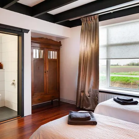 Pait'S Laand Bed & Breakfast-3